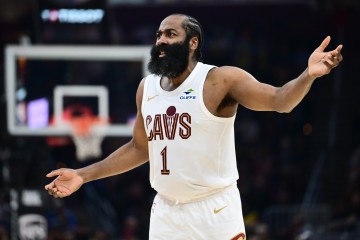 世界杯直播官网-状态来得太晚！哈登末节回暖但无力回天 全场12中4&amp;还有6失误